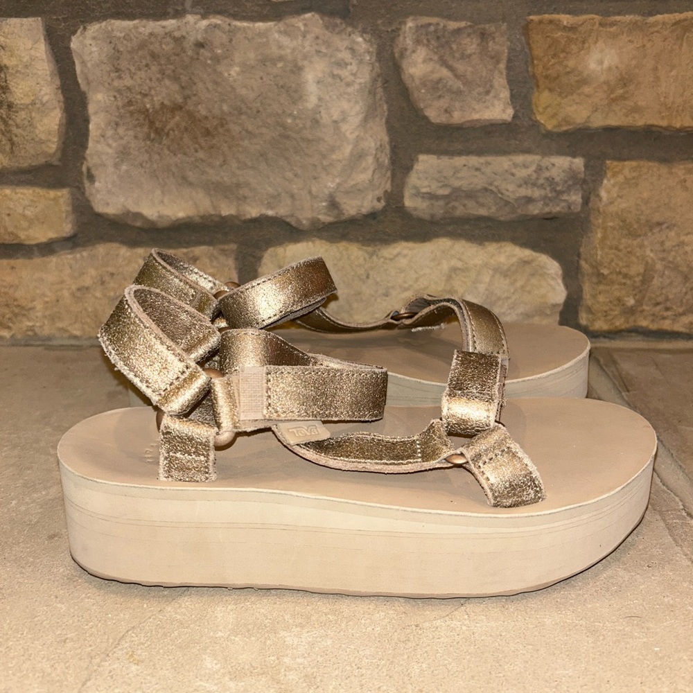 Women’s Teva Universal Flatform Sandal
